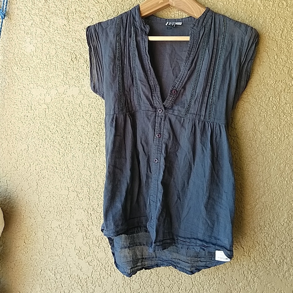 Roxy v neck blouse